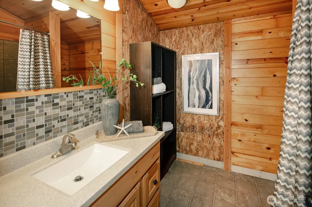 6069 Watauga Beach Drive E Port Orchard WA 98366