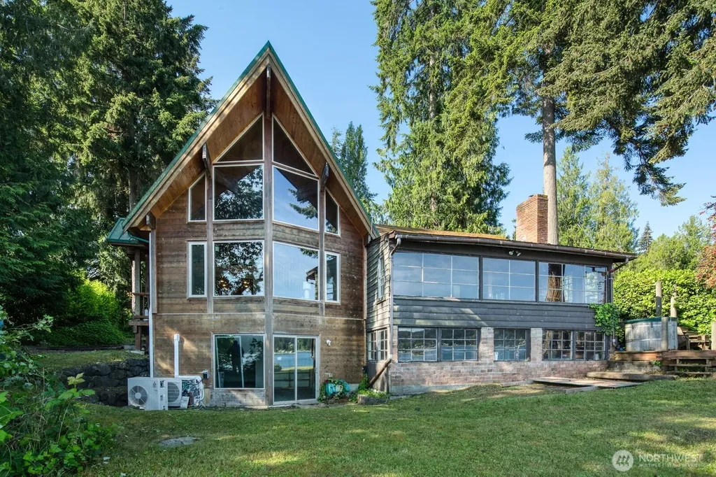 6069 Watauga Beach Drive E Port Orchard WA 98366