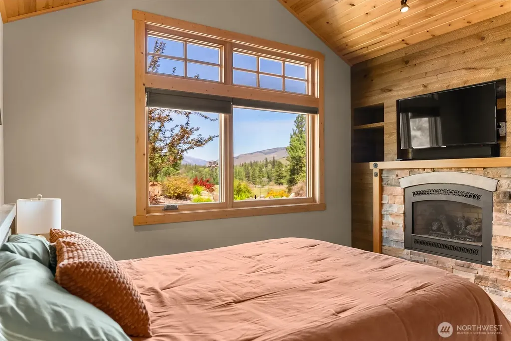 130 Sundown Road Winthrop WA 98862