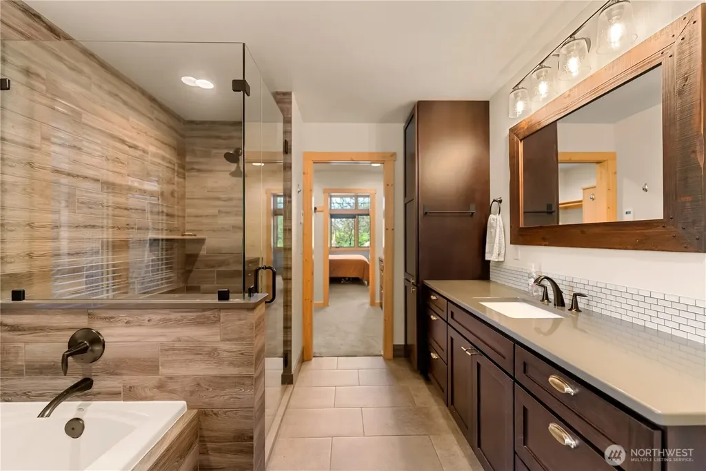 130 Sundown Road Winthrop WA 98862