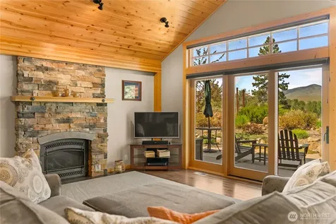 130 Sundown Road Winthrop WA 98862