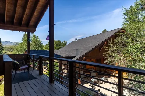 130 Sundown Road Winthrop WA 98862