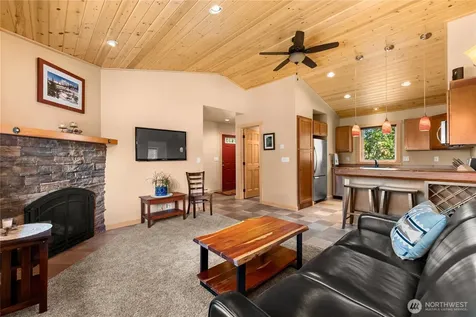 130 Sundown Road Winthrop WA 98862