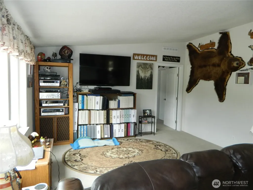 29 Duck Flats Road Tonasket WA 98855