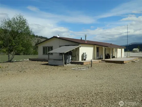 29 Duck Flats Road Tonasket WA 98855