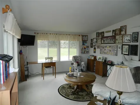 29 Duck Flats Road Tonasket WA 98855