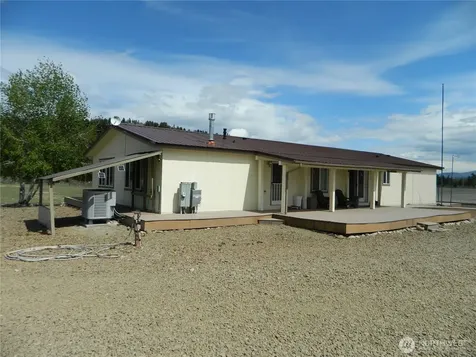 29 Duck Flats Road Tonasket WA 98855