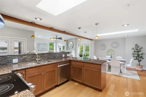 6006 105th Avenue NE Kirkland WA 98033