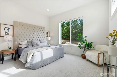 2582 136th Lane SE Bellevue WA 98005