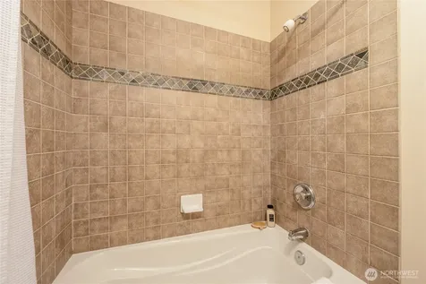 8517 Stone Avenue N Seattle WA 98103