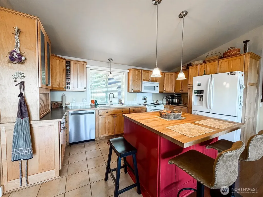 372 Cascade Way Orcas Island WA 98245