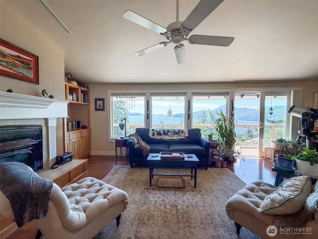 372 Cascade Way Orcas Island WA 98245