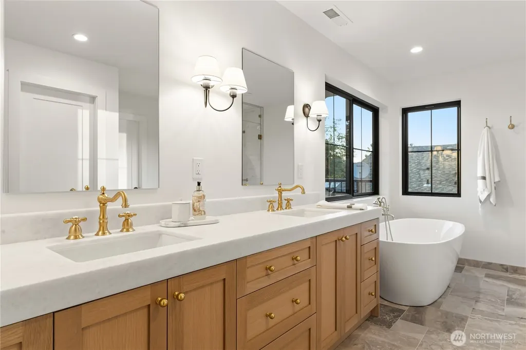 2151 Bayview Avenue Blaine WA 98230