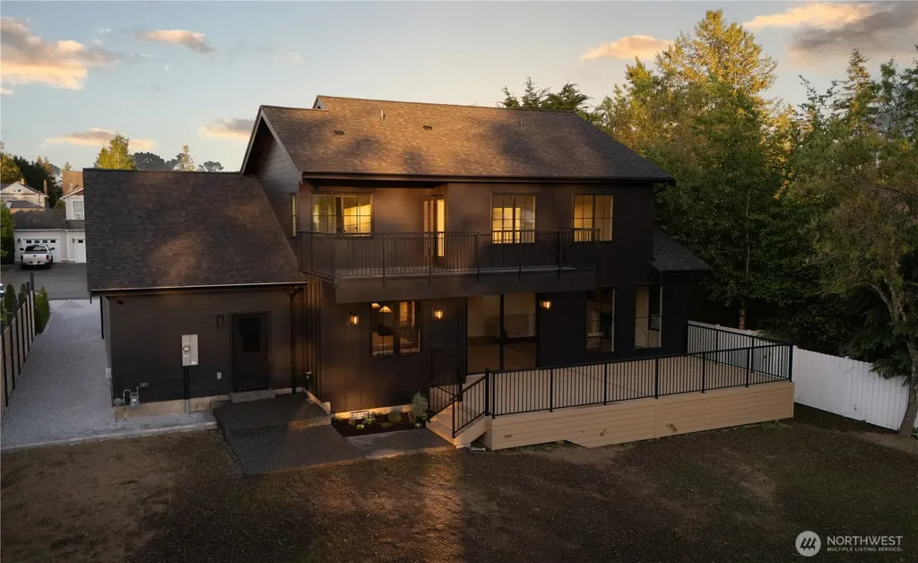 2151 Bayview Avenue Blaine WA 98230
