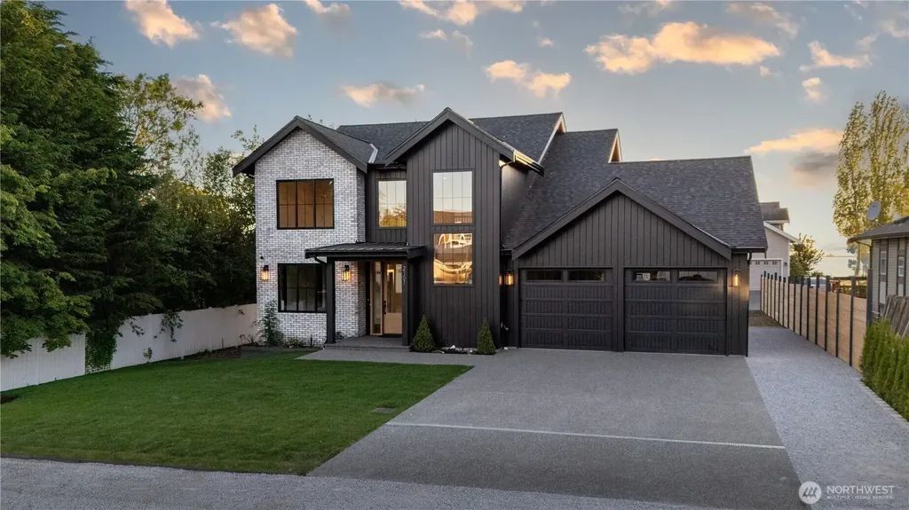 2151 Bayview Avenue Blaine WA 98230