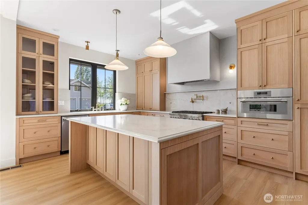 2151 Bayview Avenue Blaine WA 98230