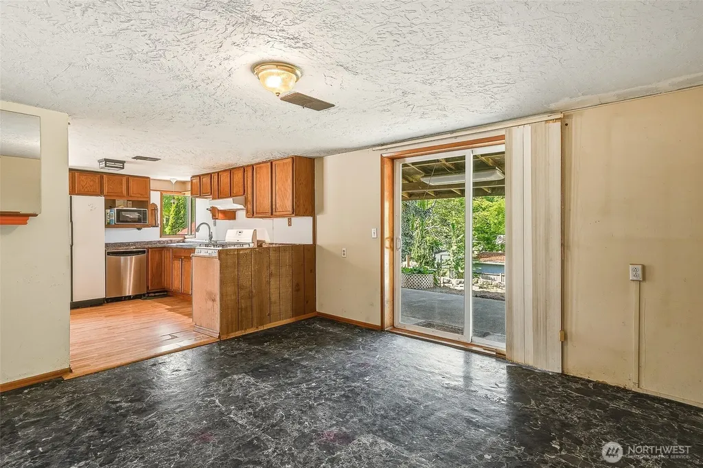 3823 214th Street SW Brier WA 98036