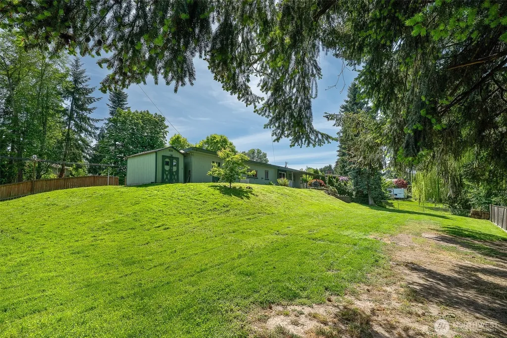 3823 214th Street SW Brier WA 98036
