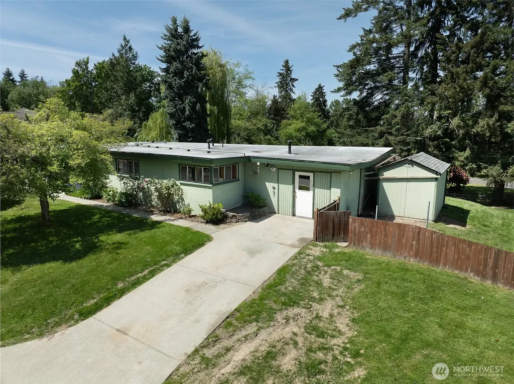 3823 214th Street SW Brier WA 98036