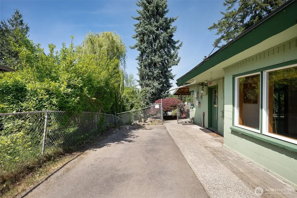 3823 214th Street SW Brier WA 98036