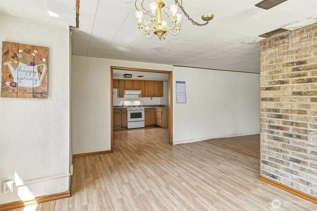 3823 214th Street SW Brier WA 98036