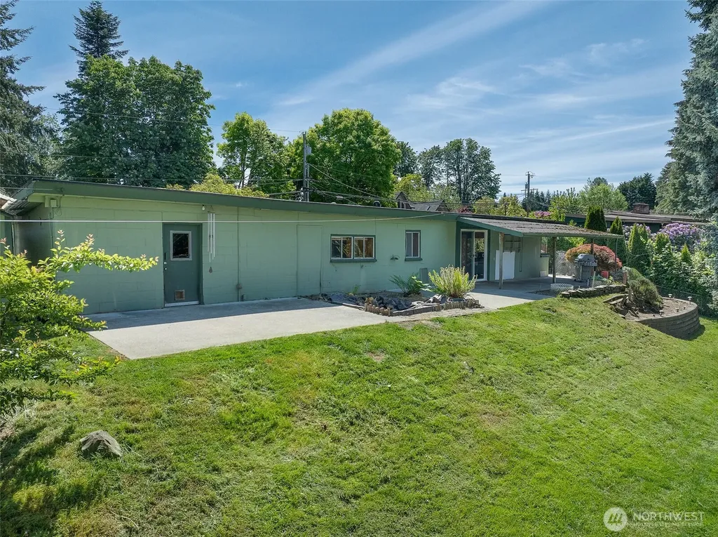 3823 214th Street SW Brier WA 98036