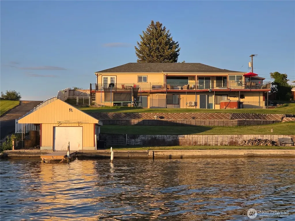 2360 Elgin Road NE Moses Lake WA 98837