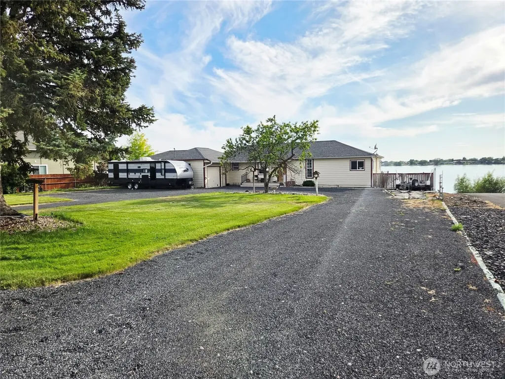 2360 Elgin Road NE Moses Lake WA 98837