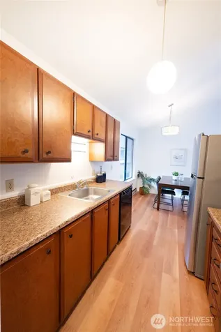 2562 Thorndyke Avenue W Seattle WA 98199