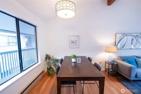 2562 Thorndyke Avenue W Seattle WA 98199