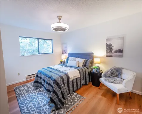 2562 Thorndyke Avenue W Seattle WA 98199