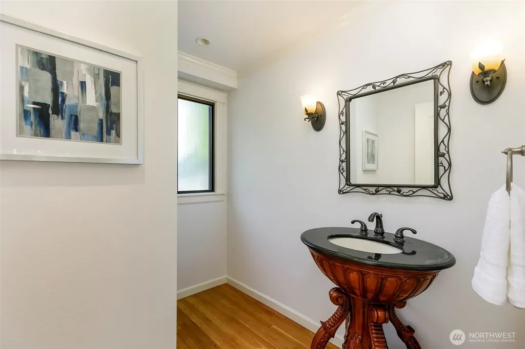 4434 137th Avenue NE Bellevue WA 98005