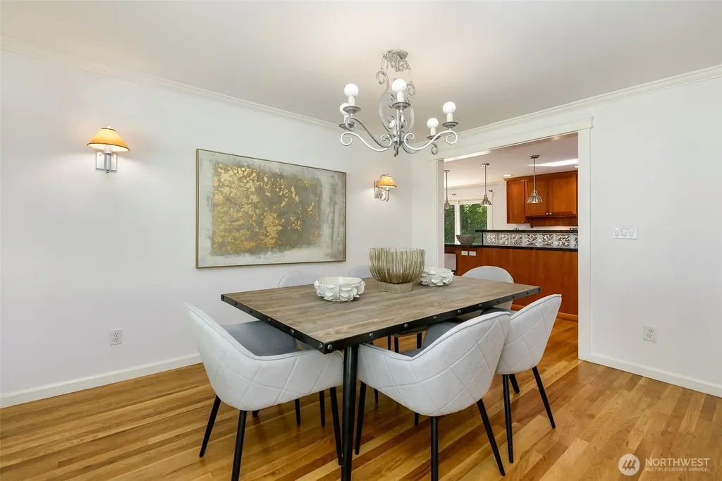 4434 137th Avenue NE Bellevue WA 98005
