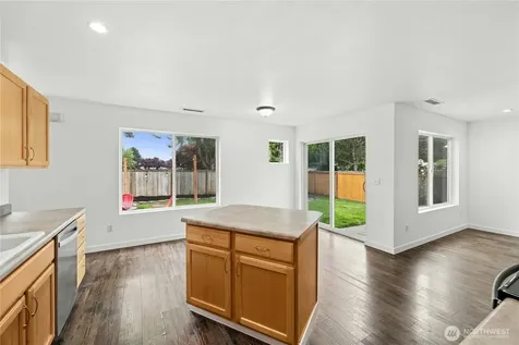 9424 187th Street Ct E Puyallup WA 98375