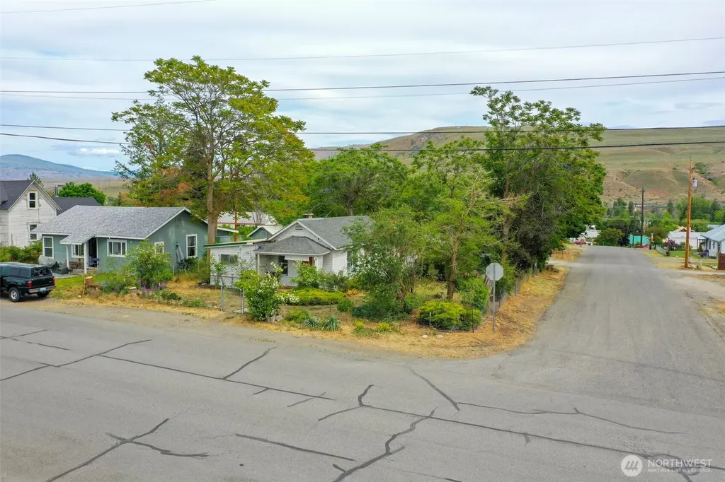 741 5th Avenue S Okanogan WA 98840