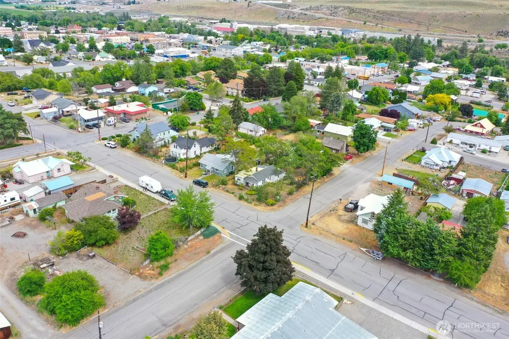 741 5th Avenue S Okanogan WA 98840
