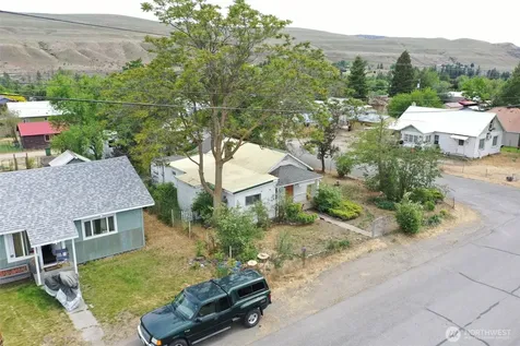 741 5th Avenue S Okanogan WA 98840