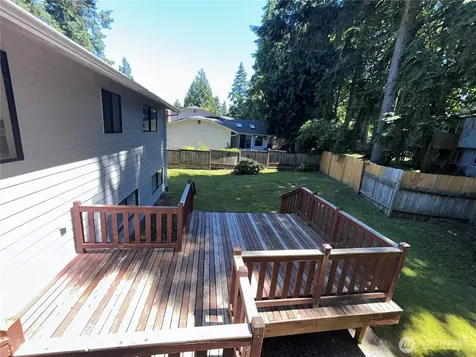 9139 NE 142nd Way Kirkland WA 98034