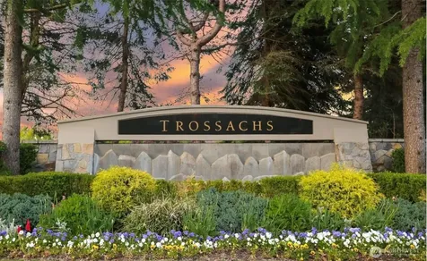 914 272nd Place SE Sammamish WA 98075