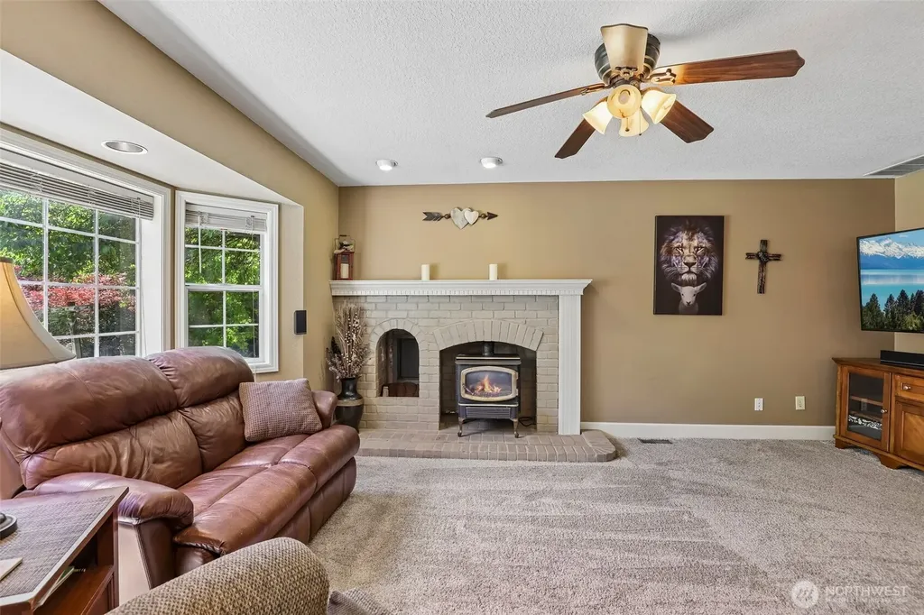 24519 NE 53rd Street Vancouver WA 98682