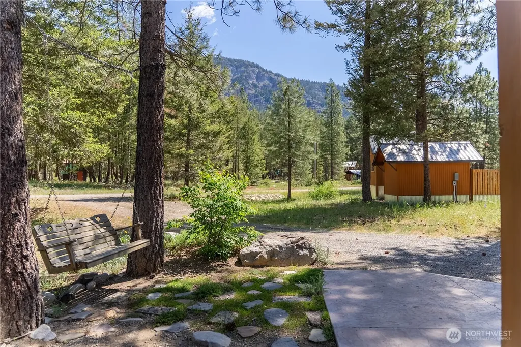 13 Littel Road Mazama WA 98833