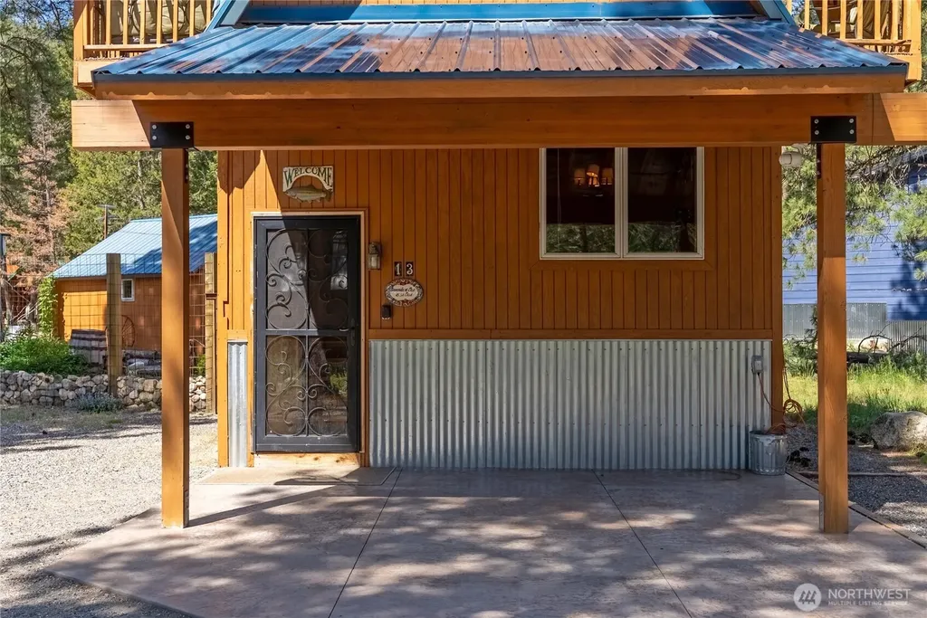13 Littel Road Mazama WA 98833