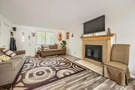 23205 125th Avenue SE Kent WA 98031