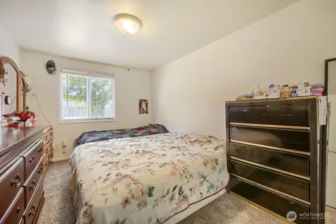 23205 125th Avenue SE Kent WA 98031