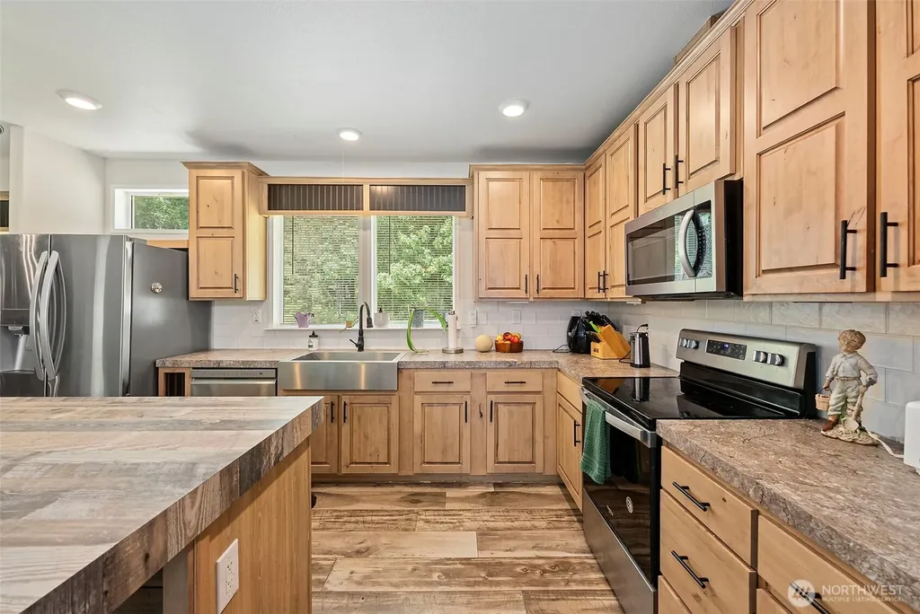 131 Marquee Lane Elma WA 98541