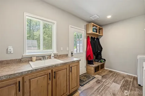 131 Marquee Lane Elma WA 98541