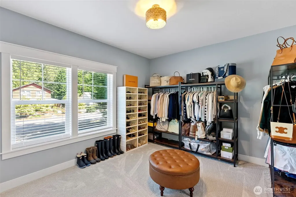 191 E Sterling Drive Allyn WA 98524