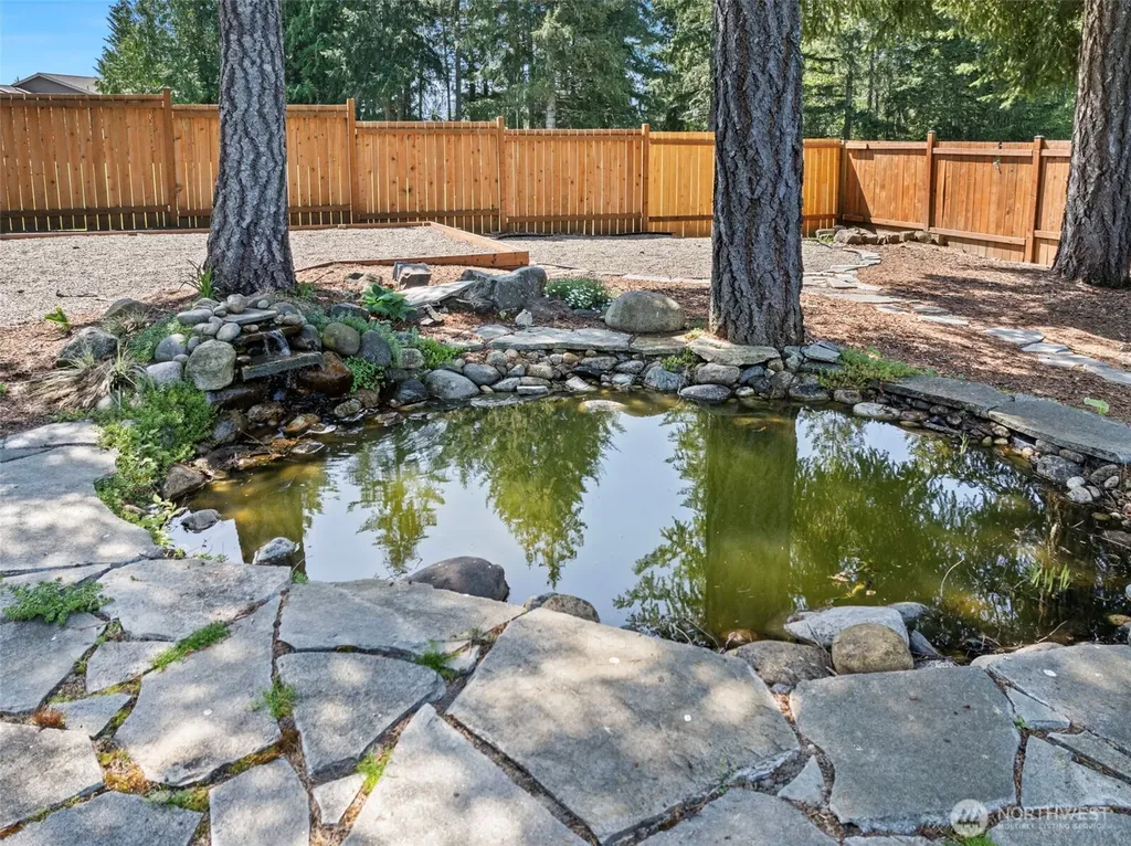 191 E Sterling Drive Allyn WA 98524
