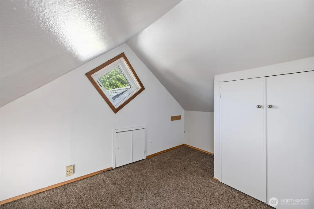 105 S 7th Street Mount Vernon WA 98274