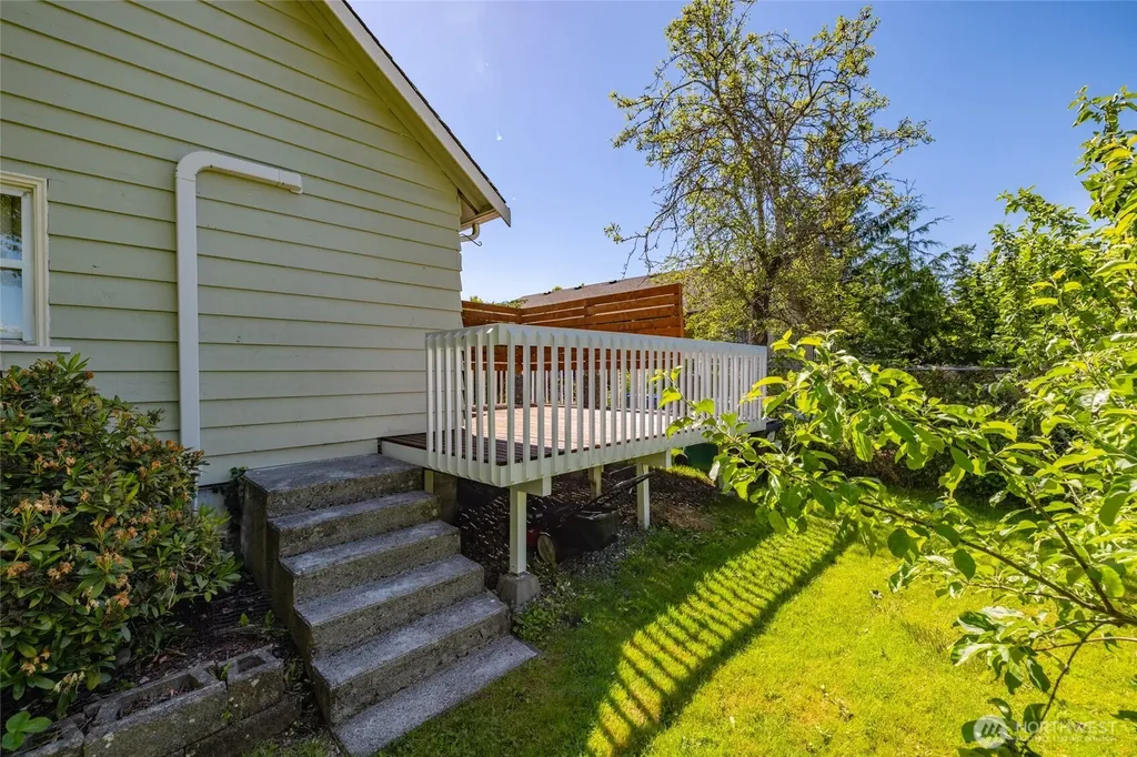 105 S 7th Street Mount Vernon WA 98274